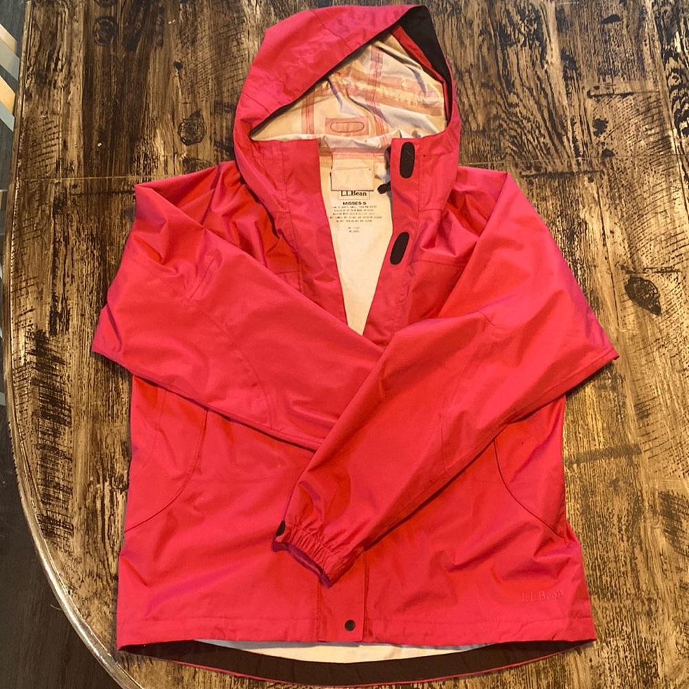Womens LL Bean rain jacket